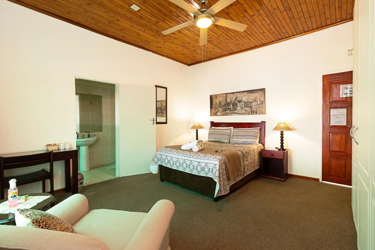 The Lakehouse Guest House Brakpan Vliegveld Εξωτερικό φωτογραφία